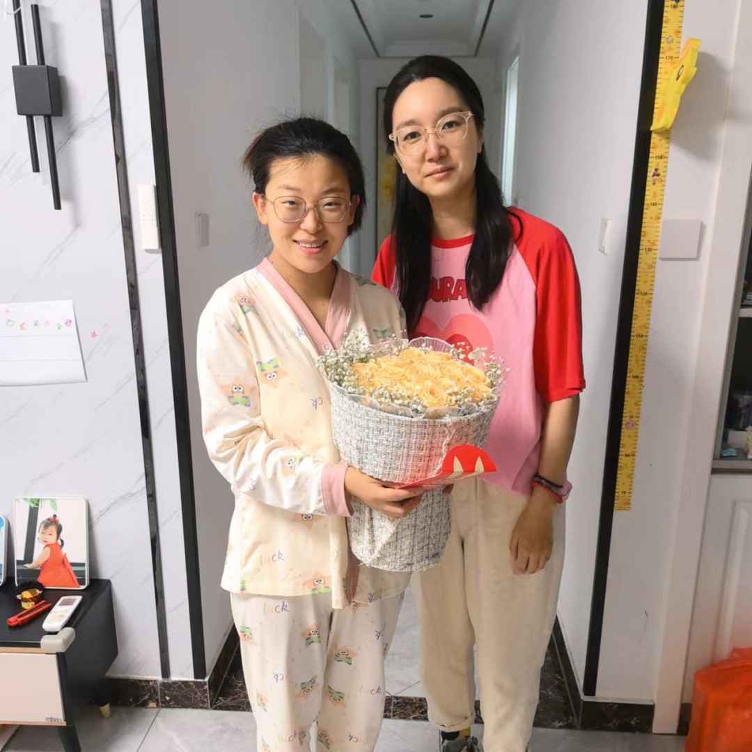 慰問生育職工，做好“娘家人”